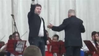 Выступление симфонического оркестра в воинской части