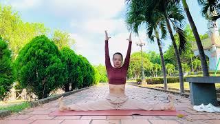 Stretch Your LEGS Daily with Bella, Yoga in Skirt Challenge