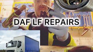 DAF LF repairs, hub seal, plastic welding! Hgv mechanic uk