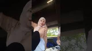 Yulia Saksana sedang live sekarang!