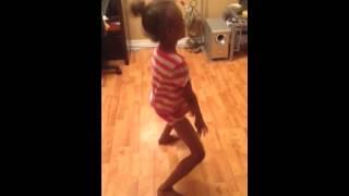 The 5 yr old twerk!! Wow kid!
