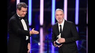 Star-Regisseur überrascht: Roland Emmerich mit Bayerischem Filmpreis geehrt