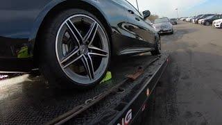 Offloading a vehicle stuck in park using skates