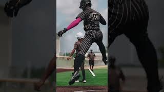 Smooth Tre Turner vibes on the pop-up slide ️