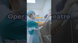 ‍️ Here’s a behind-the-scenes look at what operating theatre nurses do to get ready for surgery.