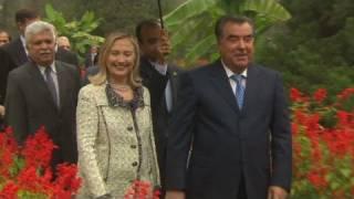 Clinton visits Tajikistan