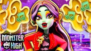 "Jin-Jin-Jinafire" (Official Music Video) | Monster High
