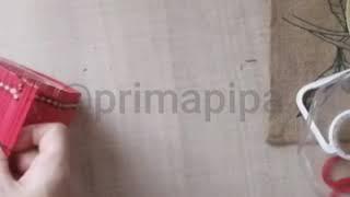 Ваза из бутылки и бамбуковой салфетки