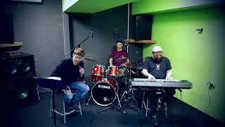 WHO SHOT THE BASIST TRIO - Одинокая гармонь
