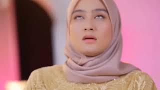 Hijab eye roll (pingsan)