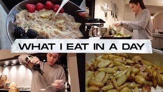 VLOG 44: What I eat in a day