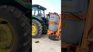 traktor kebun multi fungsi || alat penyemprot obat di perkebunan tebu PT MURIA SUMBA MANIS