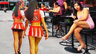  [4K] Tree Town, Soi Buakhao, Soi 7, Soi 8, Beach Road, Soi 9 - Pattaya Thailand June 2025