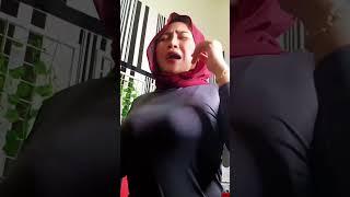 Jilbab tobrut meresahkan