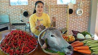 Chili & Beef head cooking - Yummy country style food cooking - Cooking with Sreypov