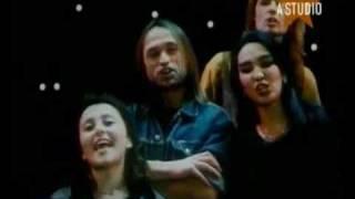 Angelika Varum in Movie "Djulia"