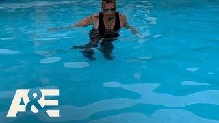 Billy the Exterminator: Billy Wrestles With A Gator | A&E