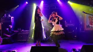 Band-Maid / Saiki hugs Kanami LIVE