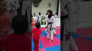 When Beautiful Sister Was Surprised to Be Disturbed by Ara While Training Her Little Sister to Ki...