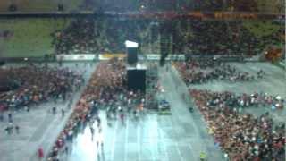 Big failure and empty stadium on Jennifer Lopez concert in Poland Gdansk