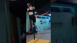 Подвесная мачта в Skydance Pole Studio м. Шипиловская