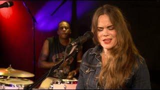 Bonnie Bishop & Band - The Walk