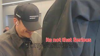Orlando Bloom Vip, greeter out of control at LAX airport it's not that serious