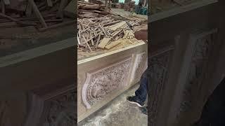 Fastening without nails – the craftsman uses wooden dowels