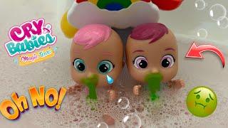 Cry baby dolls get Sick in the Bath! 