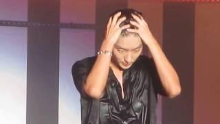 17/3/4 Lee Joon Gi in Singapore..the sexy 'shower' dance, lol