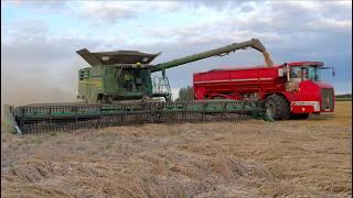 Wheat Harvest in the UK | John Deere X9 in Flat Crop w/ 45 ft / 14m Flex Draper | Waldersey Farms