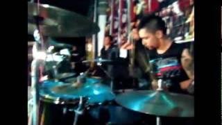 Langit - Slapshock (Chi Evora's drum cam)