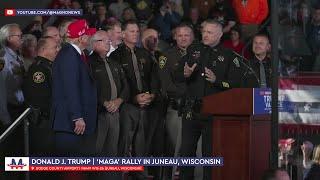  Donald Trump gets Massive Endorsement by Wisconsin Sheriffs at MAGA Rally in Juneau [Subtitles]