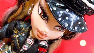 Brats Rock Angelz Jade Unboxing | look at the details on her outfit!