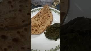 Saag and rotiby Ashi cooking #foodblogger #homemadefoodvegonly