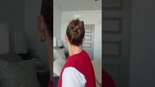 TWIST BUN