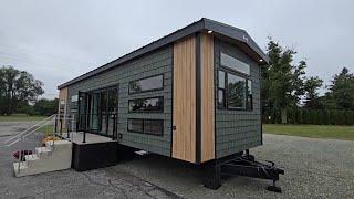 THIS TINY HOME WILL BE UNSTOPPABLE..... IN CANADA!