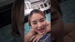 Kienzy mylien- dipagi-pagi hari Berenang Di kolam Sambil Salto hehehe and sambil live ig