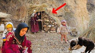 Khadija began to stone the hut to protect it from the cold wind.