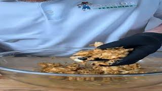 HOW TO MAKE CRAB CAKES IN THE AIR FRYER
