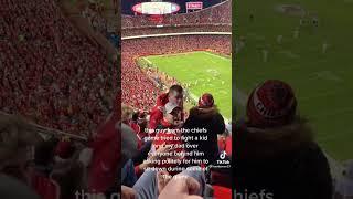 Deputy sheriff tries to fight a literal CHILD ￼