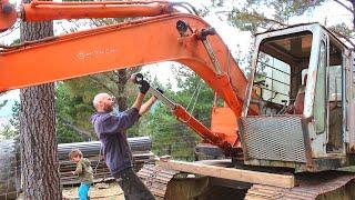 Fixing leaky Boom Cylinders on the Abandoned Excavator..