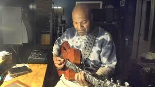 Bobby Broom Plays: The Promise (written by Andraé Crouch)