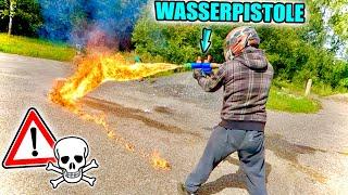 WASSERPISTOLEN als FLAMMENWERFER benutzen! - Experiment