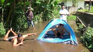 PERTAMA KALI CAMPING DI ATAS AIR TAPI GAK TENGGEL4M