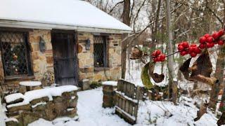 Old Fashioned Inspired Christmas Decorating Country Farmhouse Meander Hill Barn Antiques