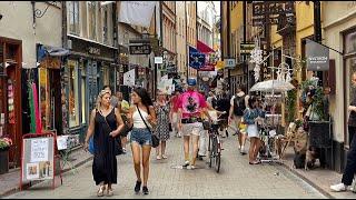 Stockholm City Center: City life, Street View and Historical Buildings!