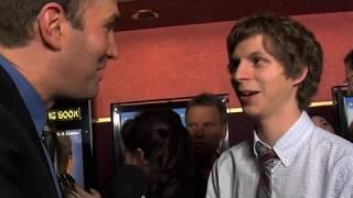 Funny Red Carpet Moments with Michael Cera, Bob Saget, Justin Long & Fred Willard