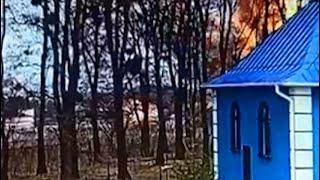 Троє дорослих і дитина згоріли живцем, ще 2 загинули під уламками. Кадри авіаудару на  Мархалів