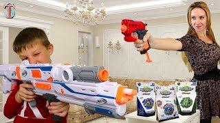 Nerf Челлендж Тима играет против мамы за новые игрушки Бейблейд 4 сезон